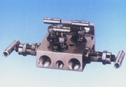 SS-M5F8-FL 法兰五阀组